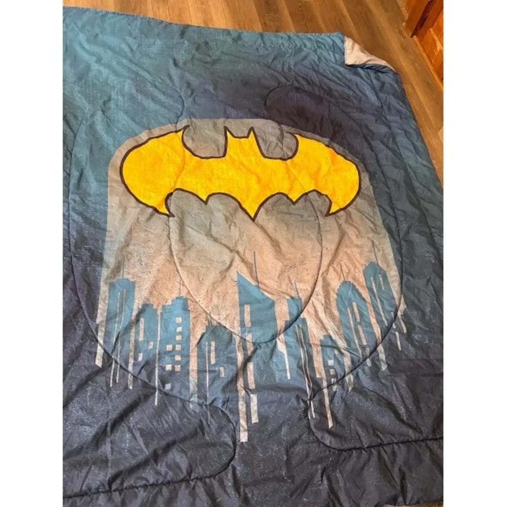 Batman Reversible Full Size Bedding Set Comforter Sheets Pillowcases  DC Comics